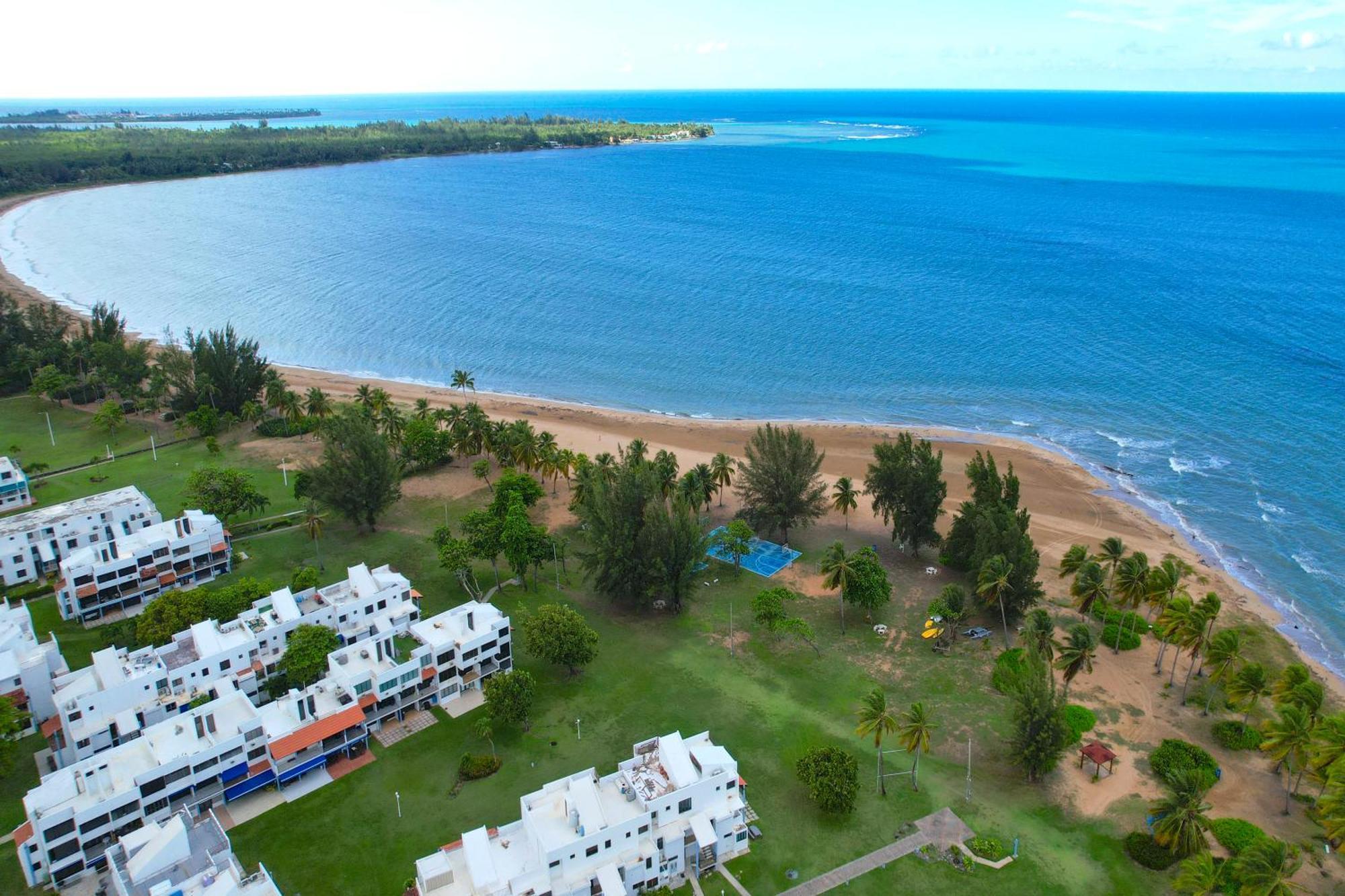 Villa Layka Beach House At Playas Del Yunque 里奥格兰德 外观 照片